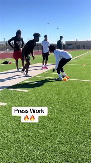 #dbtraining #footworkdrills #defensivebacktraining #footwork #defensiveback