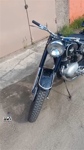 Моторепліка🇺🇦 on Instagram: "🔧 Завершили реставрацію ще одного красеня – легендарного ІЖ-49 у класичному чорному кольорі. Його ні з чим не переплутаєш – це справжній символ епохи! Коментарі зайві. Просто дивимось і насолоджуємось результатом кропіткої роботи 🖤 📲 Замовлення товарів та послуг – лише за телефоном: +38 (098) 530 73 95 (Viber, WhatsApp, Telegram) ‼️ У коментарі не пишіть, будь ласка 🌐 Наш сайт: motoreplika.com ⸻ #мотозапчастини #vintage #vintagemotorcycle #moto #restoration #ре