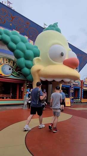 The Simpsons Ride will always be one of my favorites at Universal Studios Florida. It’s just a fun ride, and I can’t wait to hop back on it again during my next visit. Have you ridden this ride, and did you like it? If you're dreaming about a Universal Orlando getaway, I’d love to help you plan it. Tap the link in my bio to get started. #thesimpsons #universalstudios #universalorlando #travelagent #themepark Dreamverse Travel Universal Orlando Resort | Zoa Henderson | Facebook
