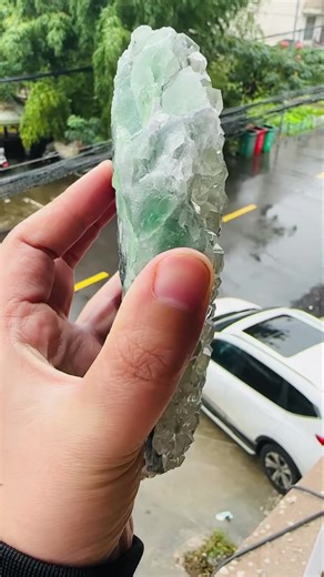 58 reactions | Fluorite, and calcite, specimens. 0.85kg. #minetal #crysyal #specimen #fuorite | SD Crystal | Facebook