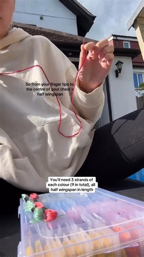 Hope this helps! You may need to pause to read💞 Also sorry this took me so long to get out, I filmed this over a week ago oops..🫣 I’ve kept getting migraines this week where my vision goes blurry which means editing a long video like this one takes me ages. I do have so many more tutorials in my drafts I just need to edit the clips and caption them which takes a while so please be patient with me😅 #bracelettutorial #friendshipbracelet #friendshipbracelets #threadbracelet #threadbracelets #br.