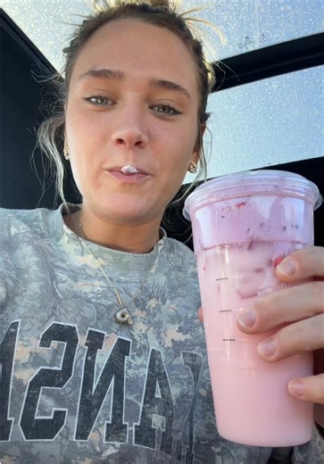 Exploring the Venti Pink Drink with Raspberry Cold Foam