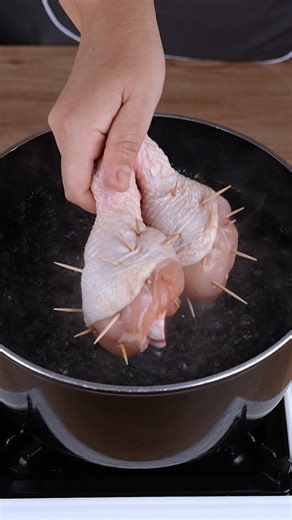 455K views · 1.5K reactions | I learned this trick at a famous restaurant! This is the tastiest chicken drumsticks I've ever eaten | Easy Recipe | Facebook