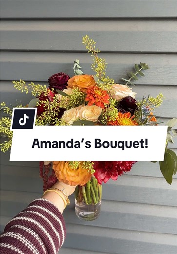 Thinking about fall colors and bouquets today 😭 a little over a month before we are back into the swing of wedding season! #floristsoftiktok #floristlife #floristtip #weddingbouquet #weddinginspo #fallwedding