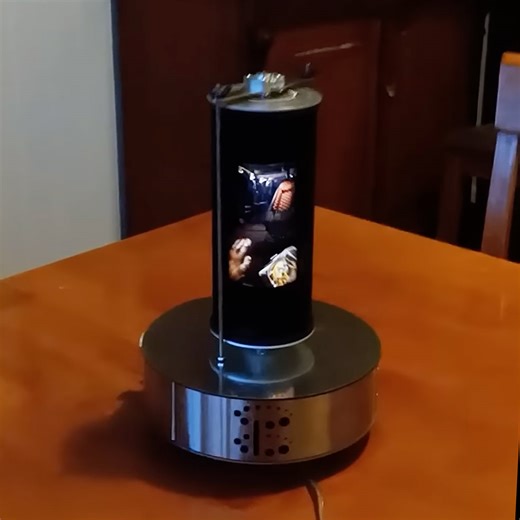 Custom-Built Omnidirectional Display Has Image That Follows You, Doesn't Use Head Tracking