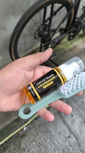 Bike degreaser from gear cycles Drivetrain degreaser foaming All purpose degreaser #bikemaintenance #bikedegreaser #foamdegreaser #cycling #gearcyclesfoamingdegreaser