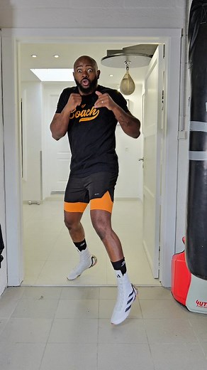 724K views · 11K reactions | Rate the 4 videos out of 10 #stance #boxing #posture #boxingtechnique #boxingskills #fitness #tips | Jonathan Male Jordao | Facebook