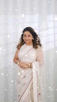 Dolly Jain's BEST Christmas Saree Drape Revealed