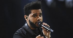 The Weeknd Brings Out Kendrick Lamar To Perform “Sidewalks” In Los Angeles