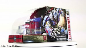 The Special Edition Voyager Class Optimus Prime figure arrives at SDCC. Who’s gonna scoop this guy up? | TRANSFORMERS