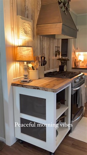 36K views · 711 reactions | ☀️ Love peaceful mornings…No overhead lights... just lamps & the beautiful sun coming through the windows | Hammons Nest | Facebook