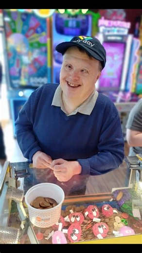 1.6K views · 40 reactions | A day by the seaside! Exploring a favourite place, Minehead!!. #cafe #icecreams #trains #stations #picnics #winning-tickets #arcades #gift-shops #seaside #people-watching #friends #daytrips2025 ️☀️ | My Day - Day Services for Adults with Learning Disabilities | Facebook