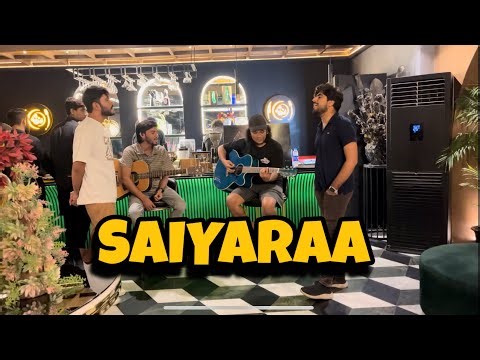Saiyaraa Song Cover By in Restaurant 🎶 a Randome Guy Join us 😍👌 Sweetapplestudio
