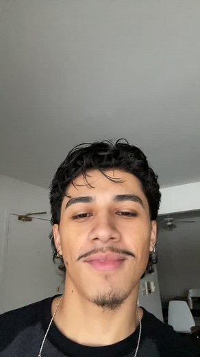 Exploring Personal Style with Minimalist Fashion