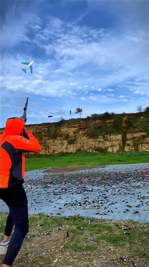 18 shots in 2 seconds...the next record-breaking gun is ready. Winchester SX4 & Aimpoint Micro S1