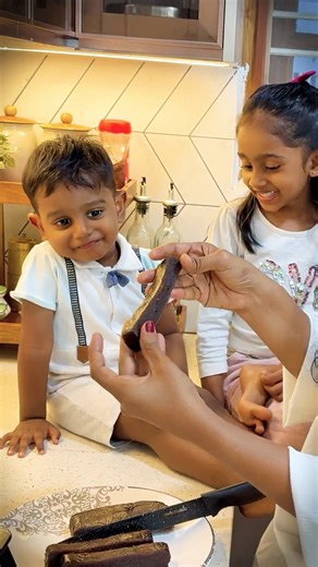 😋 Khatta-meetha Amla | Winter Candy #ytshorts #amla #shorts #winter #food