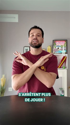 🏎️ Un garage géant avec un T-Rex dedans, ça donne envie de jouer, non ?