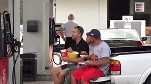 510K views · 7.1K reactions | Watching the Movie at the Gas Pump | RossCreations | Facebook