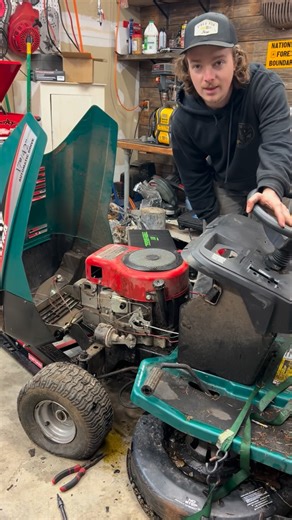 @the_barn_brothers on Instagram: "Free riding mower will it run? Part 3. #murray #mower #ridingmower"