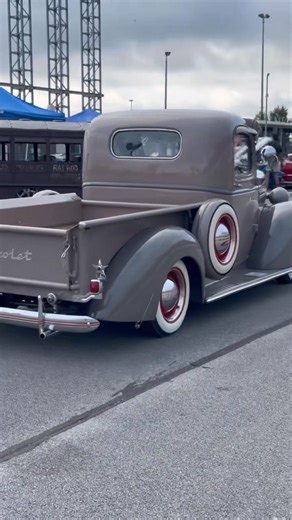 95K views · 6K reactions | Slammed Old School Chevy Trucks Rolling Into Battle In Bama • Watch the full video on YouTube #sickcarsandtrucks | SICK Cars and Trucks | Facebook