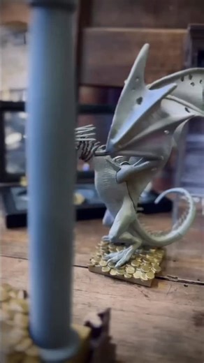 Albus Shop Italia on Instagram: "Una delle creature più temute del mondo magico 🐉 L’Ukrainian Ironbelly non è solo un drago: è forza bruta, leggenda e puro collezionismo. Direttamente dalla saga di Harry Potter, nella linea Magical Creatures, pronto a dominare la tua vetrina… o la tua collezione 🔥✨ Disponibile in store e online 👉 www.albusovr.com #HarryPotter #WizardingWorld #MagicalCreatures #HarryPotterCollection #AlbusStoreVerona"