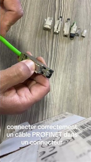 Comment connecter correctement un câble PROFINET dans un connecteur