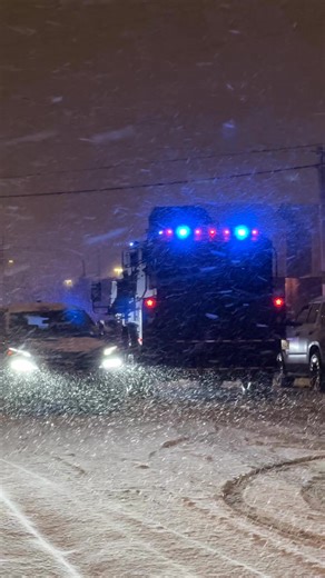 ⚠️ SHELTER IN PLACE - JAMES PL ST. JOHN’S ⚠️ (Dec 23, 2025) ~ 10:00 p.m; James Place has reopened; a heavy police presence remains. ~ 9:35 p.m.; Officers have brought at least one person to a nearby ambulance. ~ 9:30 p.m.; ERT Officers have been seen carring a backboard stretcher into a residence. ~ 8:40 p.m.; The RCMP’s TAV just arrived on scene, James Lane is still closed surrounding James place. ~ 8:30 p.m; UPDATE FROM RNC: “A SHELTER-IN-PLACE order has been issued for those who live on James