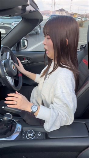 悲しい日もあるよね、アバルト124スパイダーでの旅