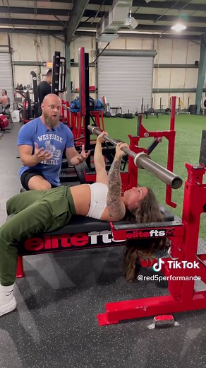 Understanding the force velocity relationship allows you to be more precise with your exercise program. Using eccentrics to overload the muscle can be a great way to develop strength if used properly. I think these are best done w 3 sets of 8-10 at near failure intensity If you want it build some insane strength for all of your lifts get my bench monster program and watch your numbers skyrocket 🚀 #californiapress #triceps #tricepextensions #bench #benchpress #arms #chestday #fitnesstips #armday