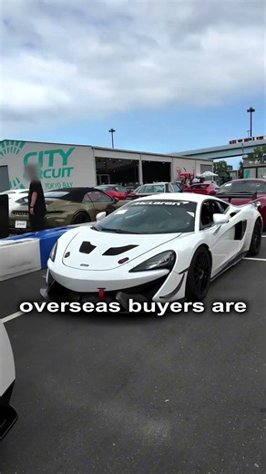 Buying a Ferrari in Japan! 👀💸