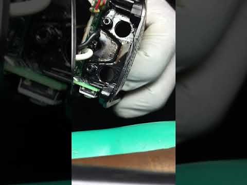 How to disassembly VAPORESSO LUXE and clean leaked juice