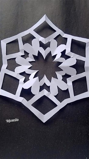 how to make paper snowflake ✨ ❄️| snowflake making #viralshorts #snowflakes #shorts #papercraft