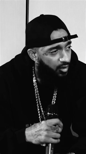Nipsey speaking on the importance of trusting your gut and listening to your intuition. 🏁 Logic and facts matter, but not every decision in life comes with all the answers laid out in front of you. Sometimes you have to trust that inner feeling, make the decision and stand on it. Learn the facts. Use logic. But don’t ignore your intuition. Long Live Nipsey Hussle. 🕊️🏁 #nipseyhussle #nipsey #TheMarathonContinues #wisdom #motivacion