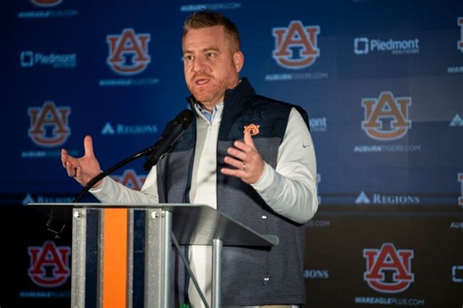 Takeo Spikes Confirms Alex Golesh 'Totally Changed' His View on Auburn's Future