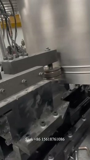 Automatic beading machine for ventilation duct, cylinder