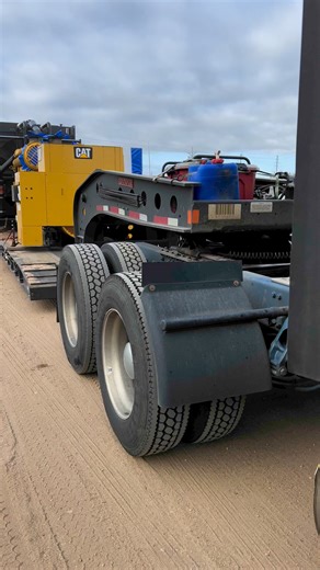 472K views · 5.1K reactions | The first of (3) Caterpillar 1500 kWs arrived just minutes ago. See our full inventory of industrial generators at www.generatorsource.com. #caterpillar #industrial #commercial #dieselpower #newarrivals | Generator Source | Facebook