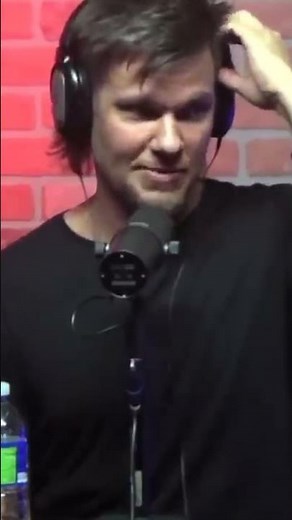 "Dude with no arms used to fight everybody" Theo Von funny childhood moment