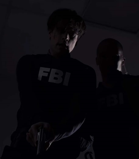 fbi jacket stays on #spencerreid #matthewgraygubler #fyp #criminalminds #spencerreidedit #mgg
