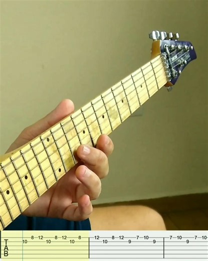 Two licks using only one string