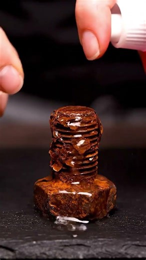 Instant Rust Remover Spray Satisfying ASMR! #shorts #asmr #restoration