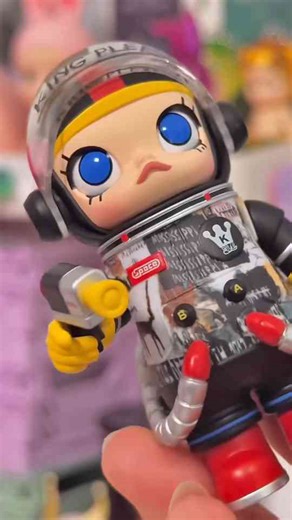 Unboxing My First Mega Space Molly Blindbox — I’m Obsessed!