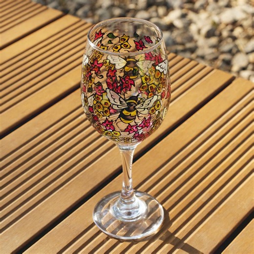 Hand Painted Bumble Bee & Honeycomb Wine Glass – Artisan Floral Bee Design for Garden and Gifting - Etsy