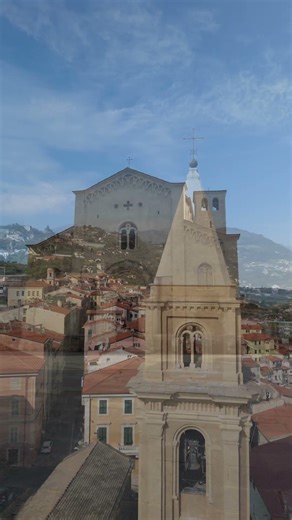 This medieval town guarded the French border