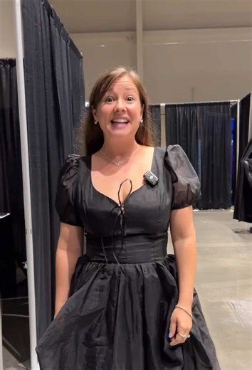 She’s a voice actor 🫶 #tarastrong #teentitans #loki #fairlyoddparents #powerpuffsgirls #ppg