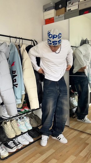 Trendy Baggy Jeans for Men at ASOS | Wide Leg, Flared, Festival Styles