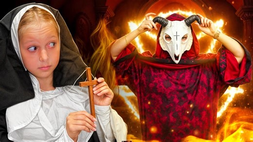 Qui porte le masque sera maudit ! Odershimi par un démon! 😱👹 | Amelka Caramelka FRA