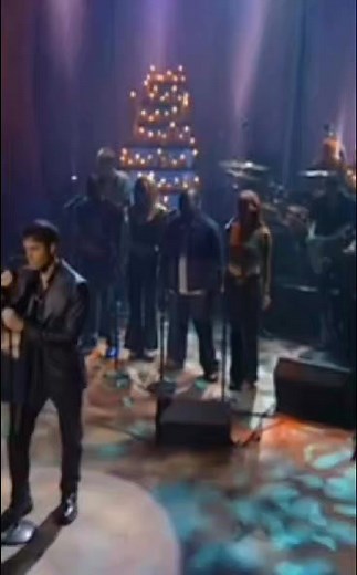 #Repost @enriquedaily Experience a captivating compilation of Enrique Iglesias showcasing his timeless ballad, “Hero,” from 2001 to 2023. #EnriqueIglesias #Enrique #Iglesias #KingOfLatinPop | Follow @enriquedaily for more. | Gabriela Lucero