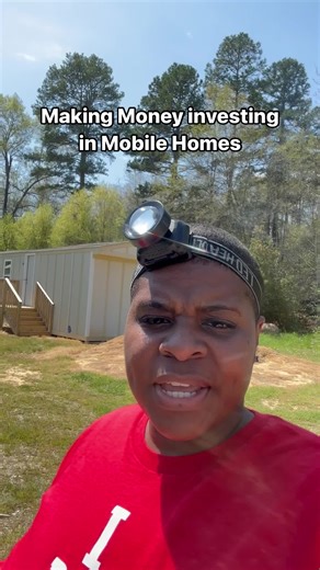 I love mobile home investing‼️ There are several ways to make money, and one way to do it is by partnering with park owners and assisting them with solving problems. The advantages of partnering is one I can charge him a fee for selling the homes. Two I can wholesale the homes and charge my own fee, or three I can purchase the home, rehab and rent them out. The beauty of it all, is that I got options and all produce cash‼️ #mobilehomeinvesting #realestate #mobilehomes