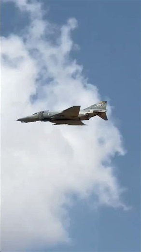 Why the Legendary F-4 Phantom Defies Physics #shorts