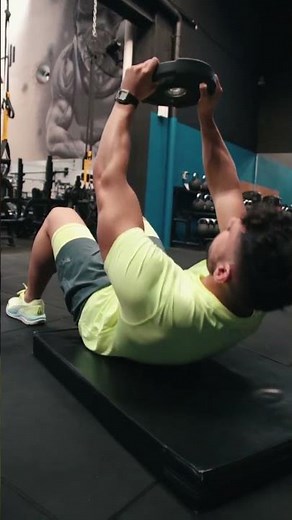 Abdominales con peso | Crunch con disco